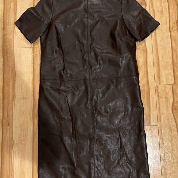 Brown leather dress - Picture 3 of 4